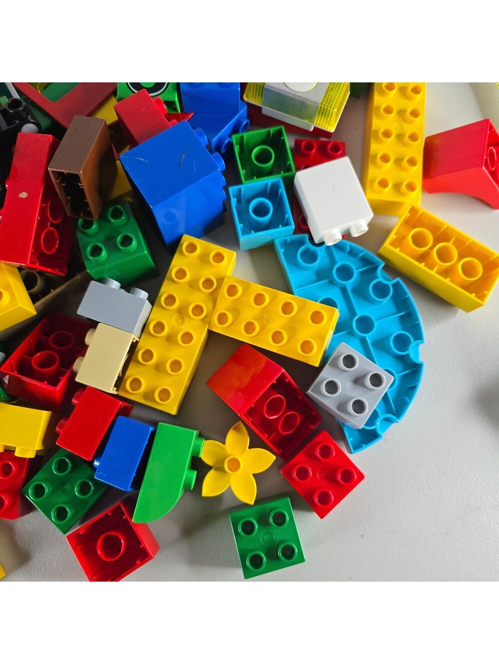 Lot of Lego Duplo with Car Pieces Traffic Legoland and More - Picture 5 of 14